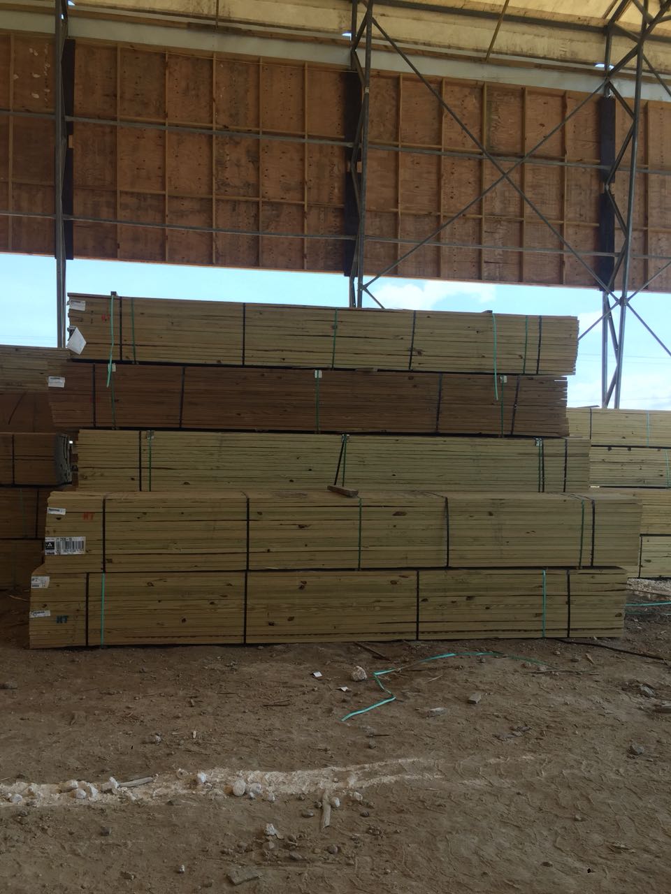 Lumber Spanish Lookout Cayo KT Enterprises