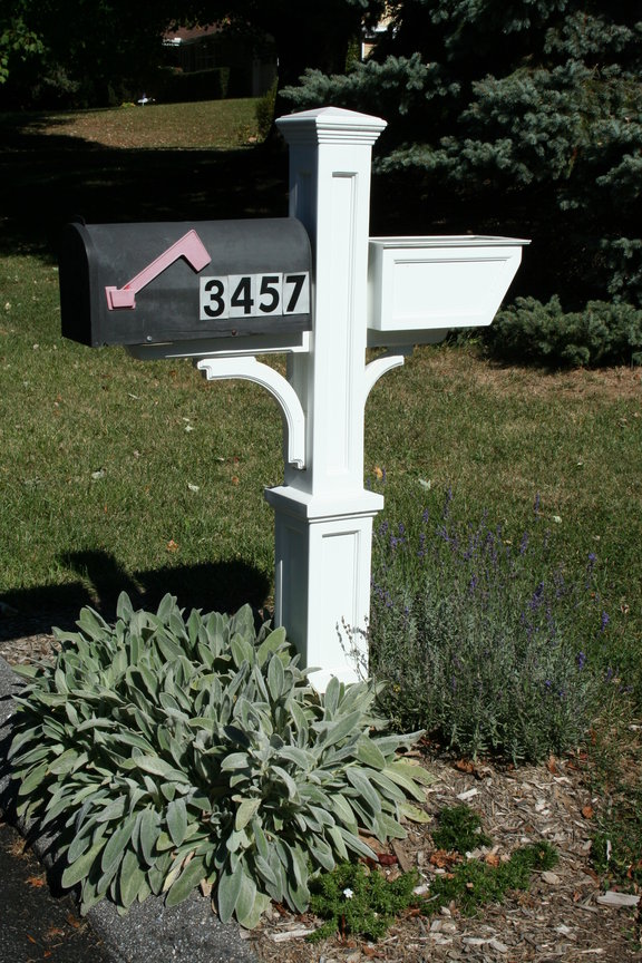 Custom mailbox