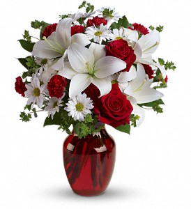 Be My Love Bouquet with Red Roses in Selkirk MB, Victoria's Flowers and Gifts